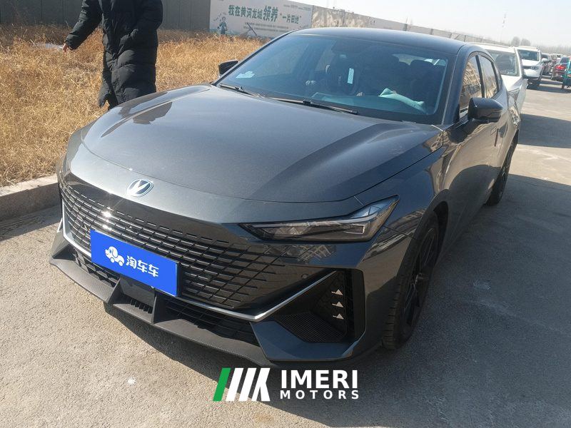Changan UNI-V 1.5T Dual Clutch Premium - автомобиль из Китая