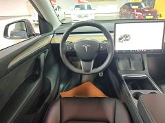 Tesla Model Y Standard Range RWD - photo 10