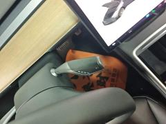 Tesla Model Y Standard Range RWD - photo 13