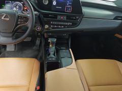 Lexus ES 300h Excellence - photo 19