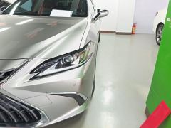 Lexus ES 300h Excellence - photo 4