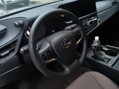 Lexus ES 200 Excellence Edition - photo 18