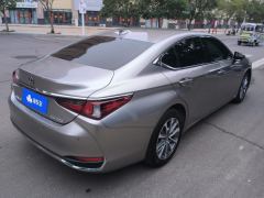 Lexus ES 200 Excellence Edition - photo 2