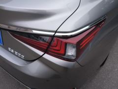Lexus ES 200 Excellence Edition - photo 5