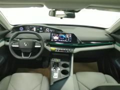 Changan UNI-V Zhidian iDD 1.5T 113km Smart cool type - ფოტო 16