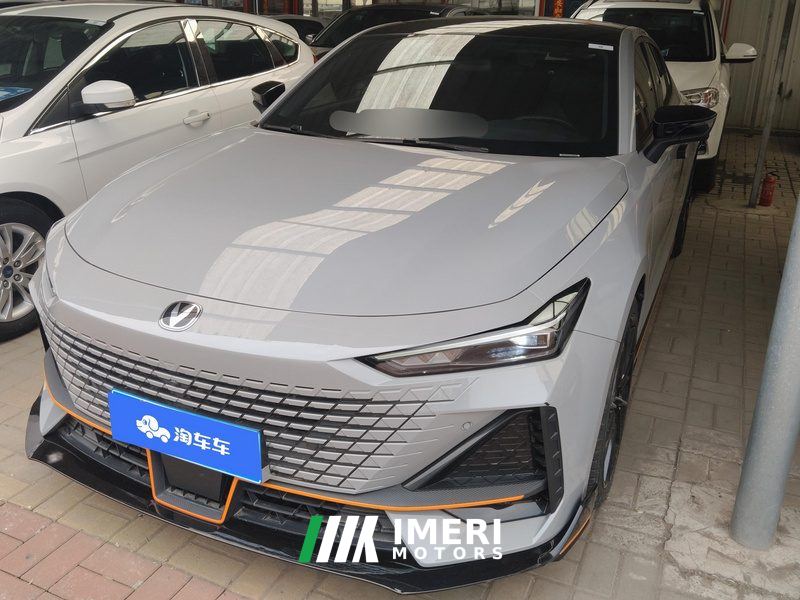 Changan UNI-V 1.5T Version - ავტომობილი ჩინეთიდან