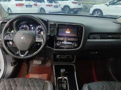 Mitsubishi Outlander 2.4L AWD Edition 5 - ფოტო 16