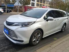 Toyota Sienna Dual-Engine 2.5L Comfort Edition - ფოტო 1