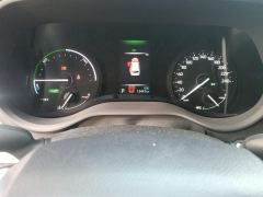 Toyota Sienna Dual-Engine 2.5L Comfort Edition - ფოტო 20