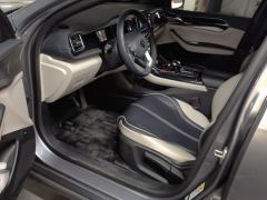 BYD Qin PLUS DM-i 120km Prestigious Edition - ფოტო 14