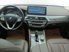 BMW 5 Series Facelift 525Li Luxury Package - ფოტო 16