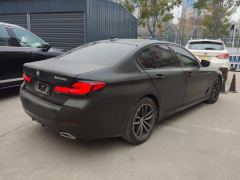 BMW 5 Series (Imported) Facelift 525i M Sport Package - ფოტო 2