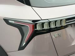 Lynk & Co 06 1.5T Shero Pink Special Edition - ფოტო 13