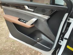 BYD Tang DM-i Champion Edition 1.5T 112km Precursor Premium 7-seater - photo 12