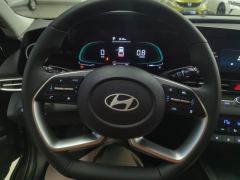 Hyundai Elantra 1.5L CVT Elite Edition - фото 18