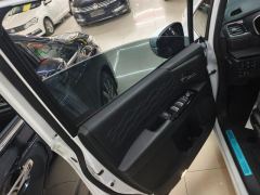 Honda Elysion e:HEV 2.0L Luxury Edition - фото 12
