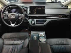 Honda Elysion e:HEV 2.0L Luxury Edition - фото 16