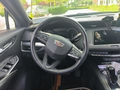 Cadillac XT4 28T FWD Luxury - фото 18