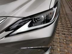 Lexus ES 300h Excellence - фото 4