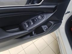 Honda Accord 260TURBO Luxury Edition - photo 13
