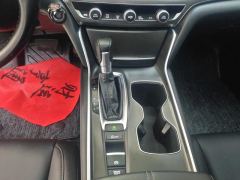 Honda Accord 260TURBO Luxury Edition - photo 19
