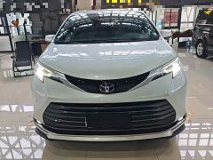 Toyota Sienna 2.5L Hybrid Premium Edition - photo 2