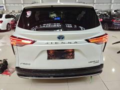 Toyota Sienna 2.5L Hybrid Premium Edition - photo 5