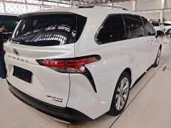 Toyota Sienna 2.5L Hybrid Premium Edition - photo 6