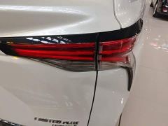 Toyota Sienna 2.5L Hybrid Premium Edition - photo 7