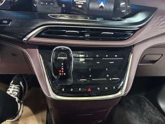 Buick GL8 Avenir Seven-Seater Comfort Edition - ფოტო 11