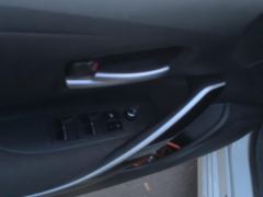 Toyota Corolla Dual-Engine 1.8L E-CVT Elite Edition - ფოტო 13