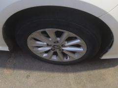 Toyota Corolla Dual-Engine 1.8L E-CVT Elite Edition - ფოტო 6