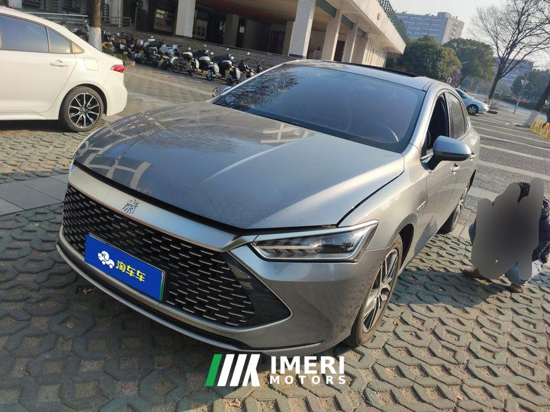 BYD Qin PLUS DM-i 55km Prestigious Edition - автомобиль из Китая