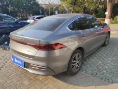 BYD Qin PLUS DM-i 55km Prestigious Edition - фото 2