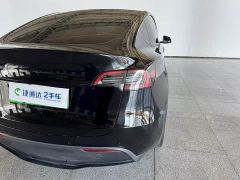 Tesla Model Y Rear-Wheel Drive - photo 17