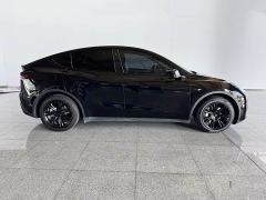 Tesla Model Y Rear-Wheel Drive - photo 3