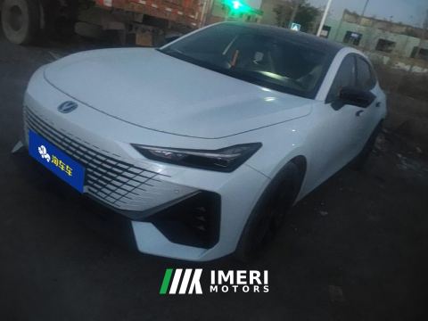 2023 Changan UNI-V 1.5T Premium - ავტომობილი ჩინეთიდან