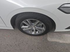 Honda Civic 240TURBO CVT Dynamic Edition - photo 6