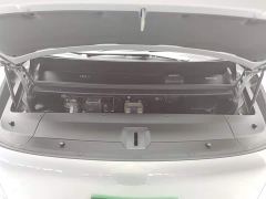 Li Auto Li Xiang MEGA Ultra - фото 19