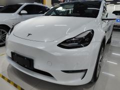 Tesla Model Y Standard endurance rear-wheel drive - ფოტო 1