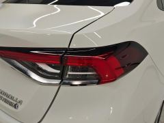 Toyota Corolla Dual-Engine 1.8L Elite Edition - фото 5
