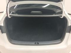 Toyota Corolla Dual-Engine 1.8L Elite Edition - фото 7