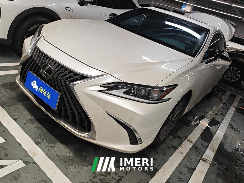 Lexus ES 200 Excellence Edition - ავტომობილი ჩინეთიდან