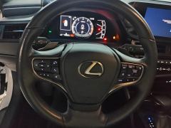 Lexus ES 200 Excellence Edition - ფოტო 18