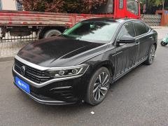 Volkswagen Passat Facelift 330TSI Luxury Edition - фото 1