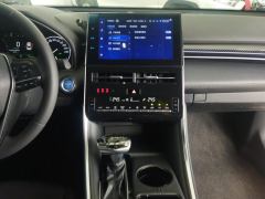 Toyota Avalon Dual-Engine 2.5L E-CVT Luxury Edition - ფოტო 19