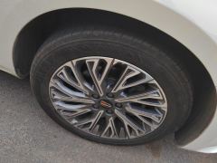 Hongqi H5 2.0T Automatic Smart Connected Flagship Comfort Edition - ფოტო 6