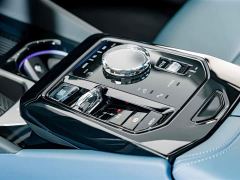 BMW i5 eDrive 35L Premium M Sport Package - ფოტო 16