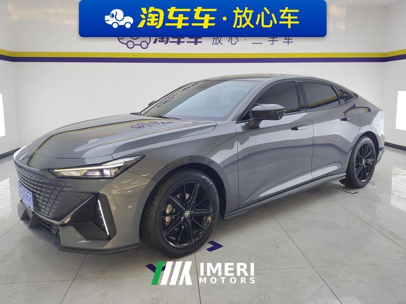 Changan UNI-V 1.5T Premium Version - ავტომობილი ჩინეთიდან