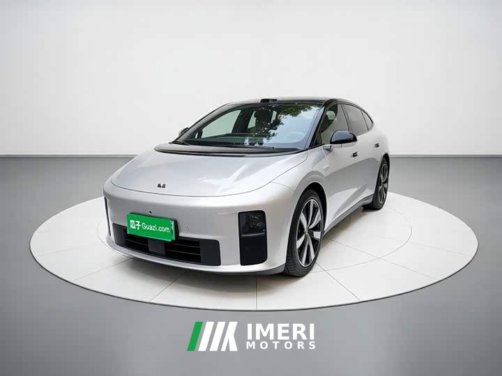 Li Auto i6 Four-Wheel Drive Standard Edition - ავტომობილი ჩინეთიდან